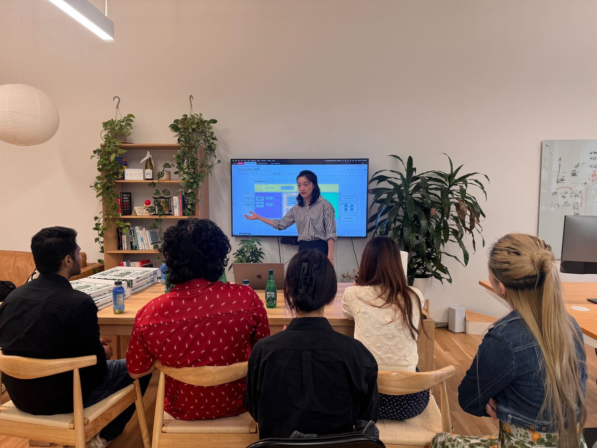 AlliumLabs's tweet image. Had a great time hosting students & researchers from @BlockchainNYU at our NYC office!
If your team/org wants to come by and learn about what goes into plumbing blockchain data (or just pick up Allium stickers), send us a note :)