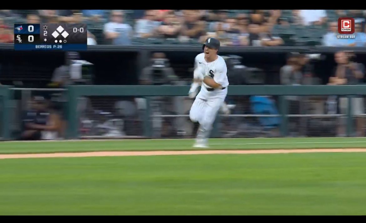 I love Kyle Teel look at this goofball screaming/yelling chugging home on the Baldwin RBI