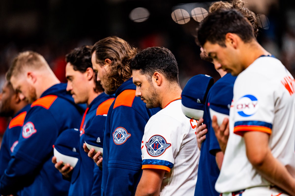 Prior to tonight's game, a moment of silence was held in honor of those affected by the flooding in Central Texas. 

Our thoughts and prayers are with the families of the missing, the brave first responders and all who have been impacted during this devastating time. 🧡
