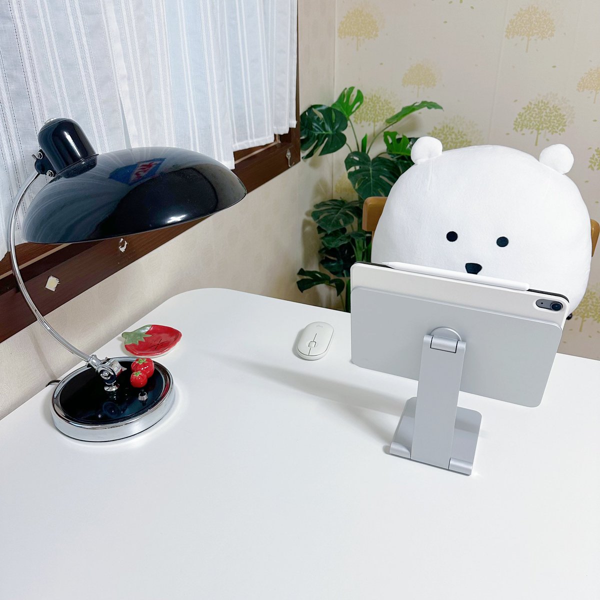 tsukkomi_bear's tweet image. 일하는 그 곰의 모습