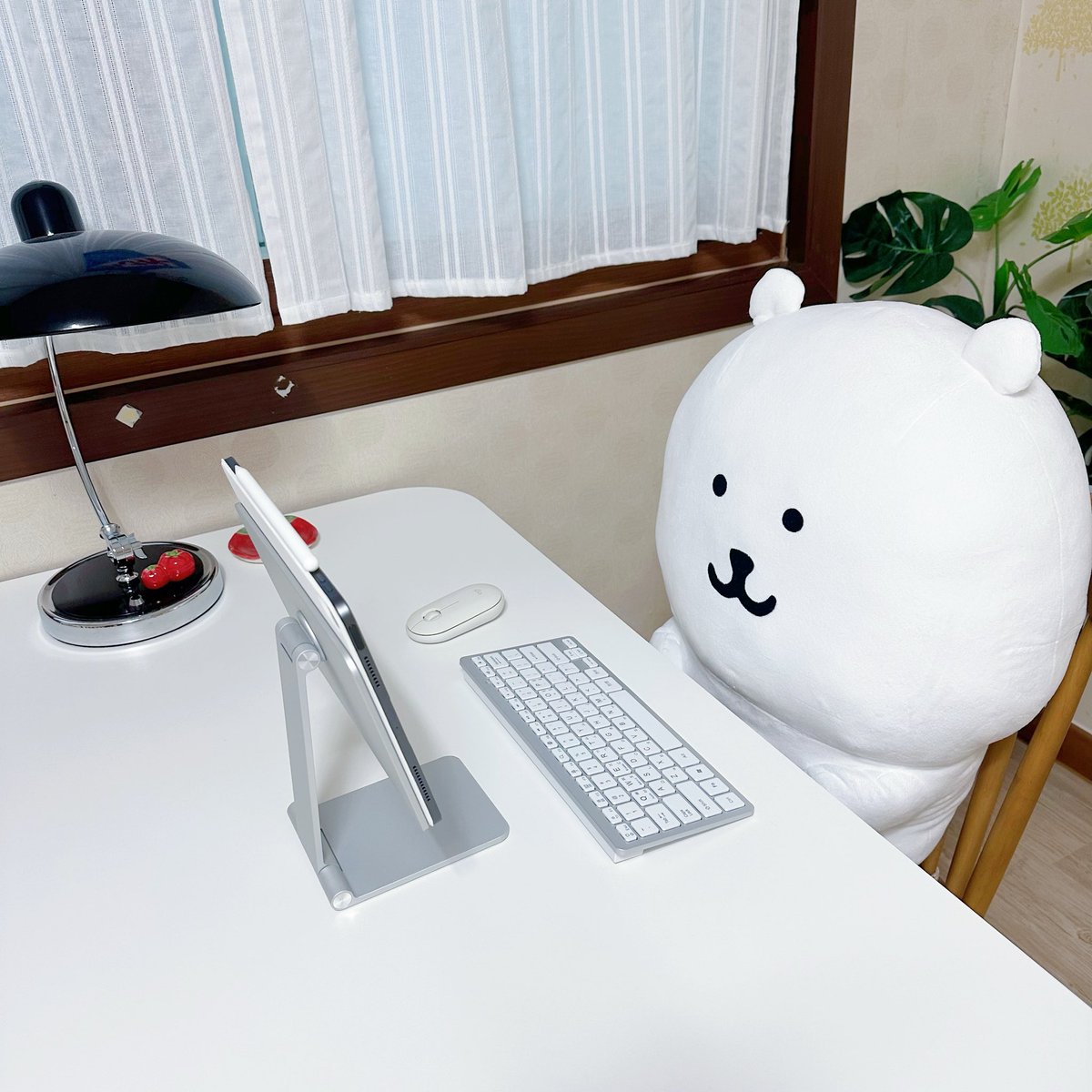 tsukkomi_bear's tweet image. 일하는 그 곰의 모습