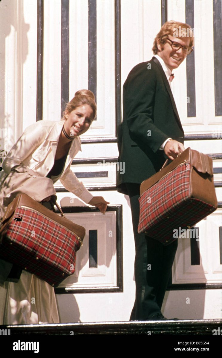 Dean_Min_Travel's tweet image. #Bales2025FilmChallenge @JanuaryMovie
July 8 - Luggage in a film
What's Up, Doc? (1972)
Four suitcases are the MacGuffin in the film. One contains musical rocks, another top-secret government documents, precious jewels in another, and the last has clothes and a dictionary.