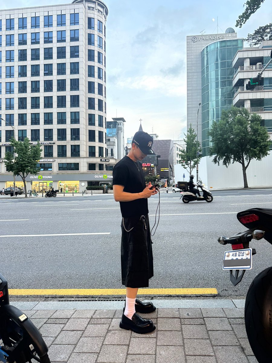 sssong6823's tweet photo. 오늘은 전투휴무 ㅎㅎㅎㅎㅎ 야미😆 https://t.co/J8QxIAMeVB