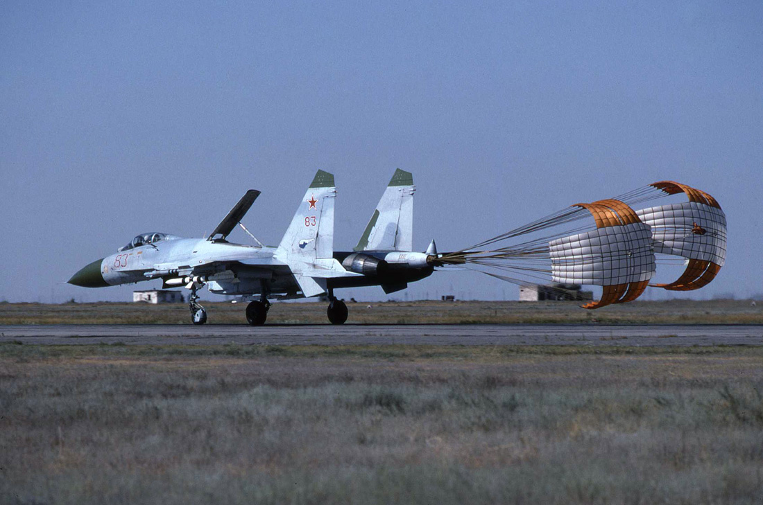 su27theplane's tweet image. So many people appeared so fast to look at beautiful images of Su-27, my goodness, hello everyone