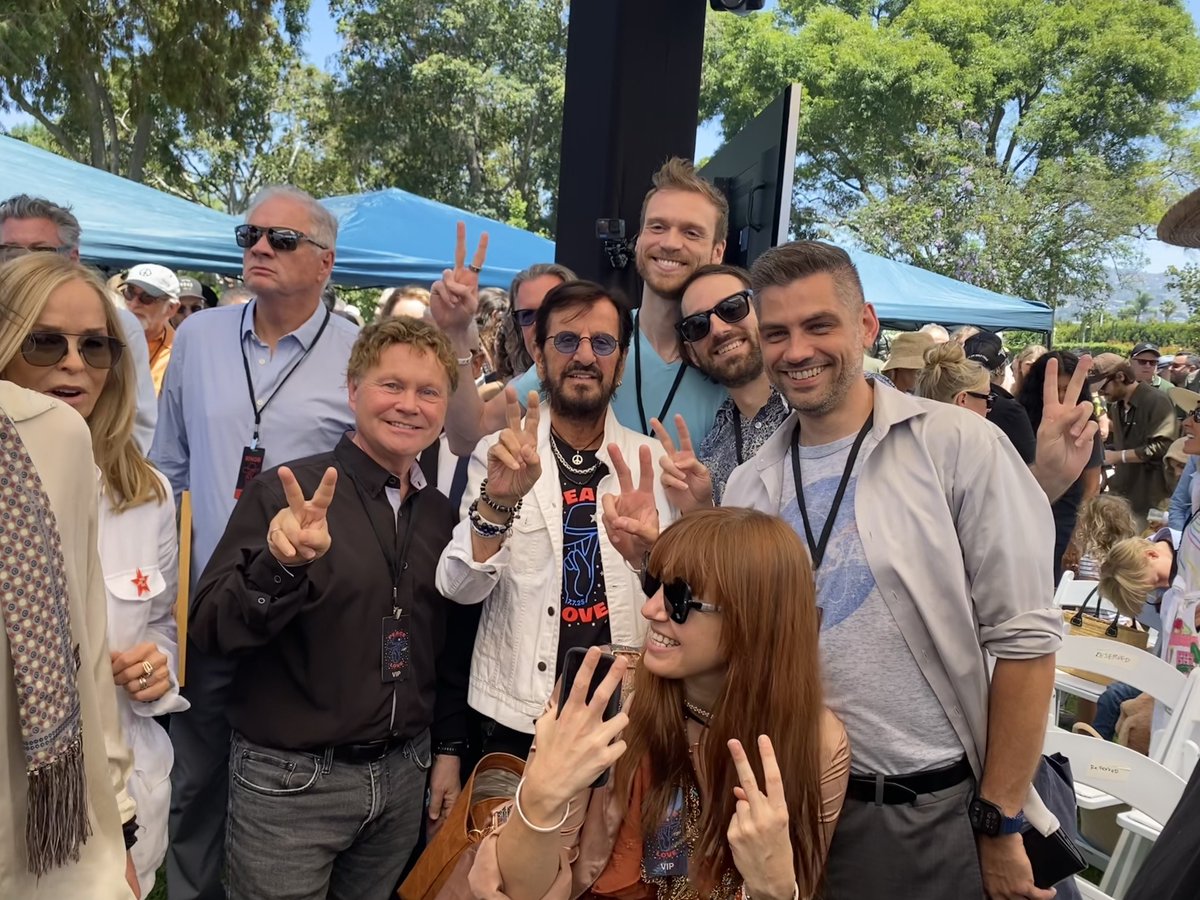 Bob Richards π (@bob_richards) on Twitter photo Happy 85th Birthday Ringo Starr!
In celebration we sent Ringo's messages of peace & love to Earth orbit aboard the ISS & across the universe, with a little help from our friends
<a href="/ringostarrmusic/">#RingoStarr</a>
<a href="/adoptthearts/">adoptthearts</a>
<a href="/mattsorum/">matt sorum</a>
<a href="/_ModernMusician/">Modern Musician</a>
<a href="/ArtemisMusicEnt/">Artemis Music</a>
youtube.com/watch?v=3FIcdh⦠Happy 85th Birthday Ringo Starr!
In celebration we sent Ringo's messages of peace & love to Earth orbit aboard the ISS & across the universe, with a little help from our friends
<a href="/ringostarrmusic/">#RingoStarr</a>
<a href="/adoptthearts/">adoptthearts</a>
<a href="/mattsorum/">matt sorum</a>
<a href="/_ModernMusician/">Modern Musician</a>
<a href="/ArtemisMusicEnt/">Artemis Music</a>
youtube.com/watch?v=3FIcdhβ¦