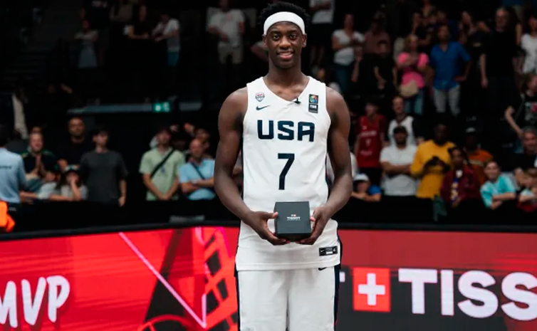 basquetplus's tweet photo. El joven estadounidense debutará en BYU en el básquet universitario y por acuerdos NIL ya ganará en 7 cifras.

AJ Dybantsa, el MVP del Mundial U19 que será millonario al pisar la NCAA
https://t.co/In4gDfc8zr
#FIBAU19 #NCAA https://t.co/WWsdJ0WshQ