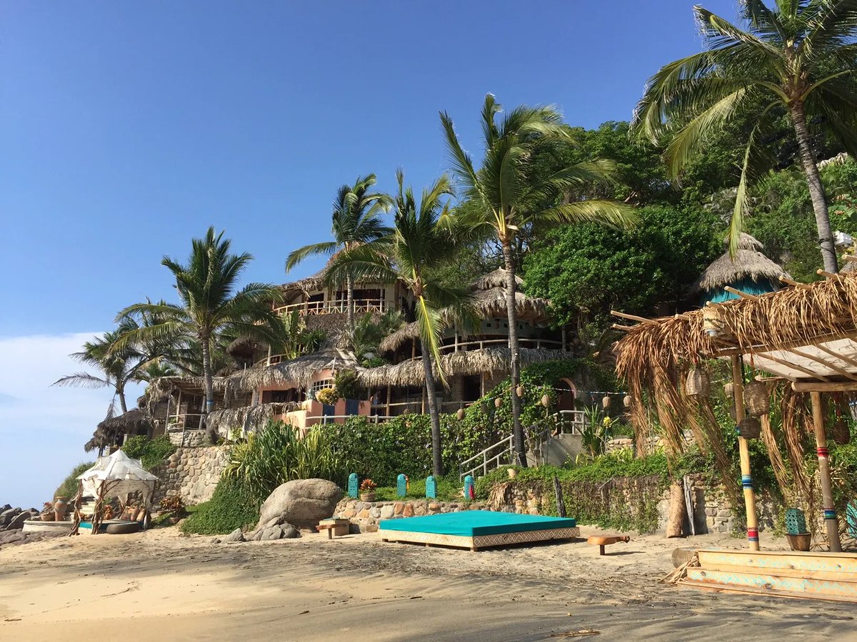 take me back to God's country. #BachelorInParadise