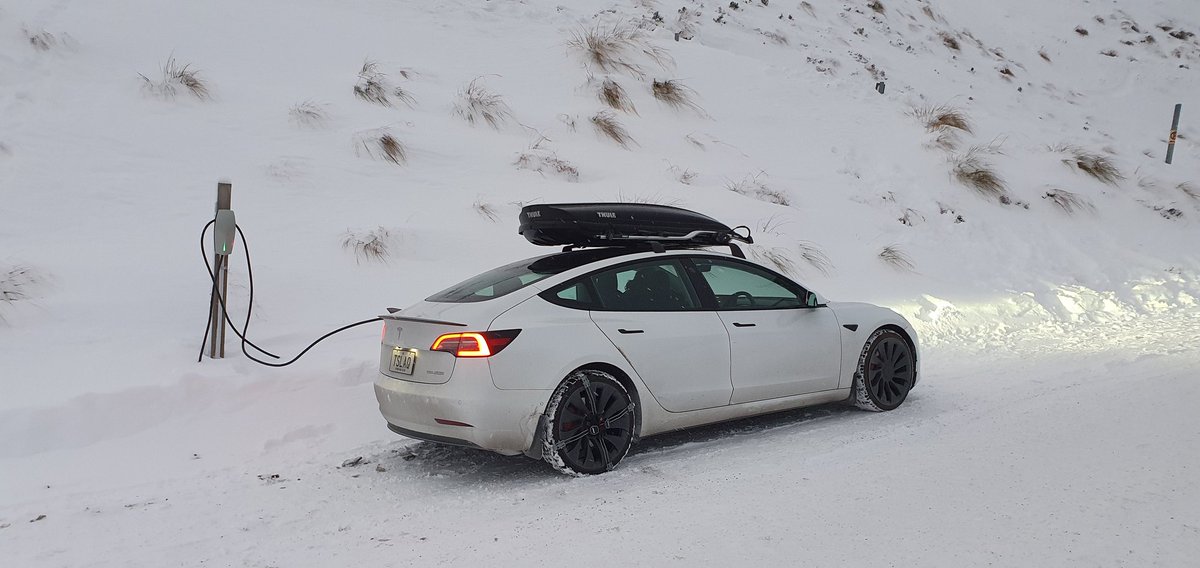 Day 7 of asking <a href="/elonmusk/">Elon Musk</a> to replace legacy AP software with a de-featured FSD supervised. Or allow FSD to rollout in the many countries which currently have no regulatory restrictions! <a href="/Tesla_AI/">Tesla AI</a>