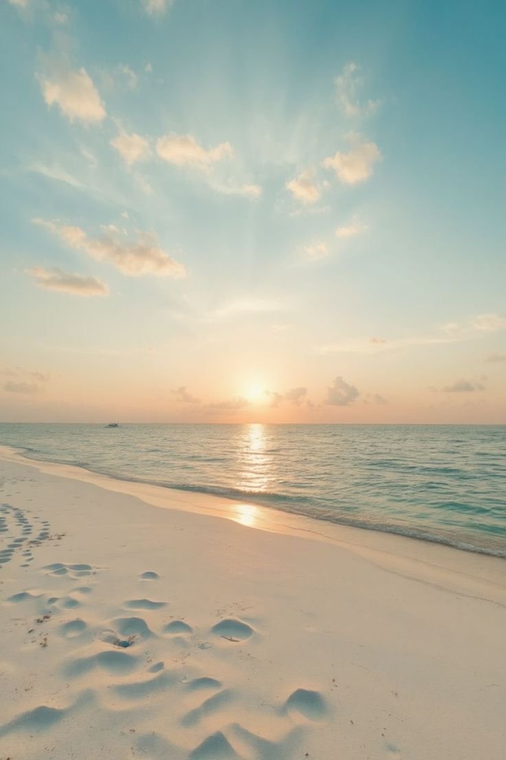 OldCoachB33's tweet photo. The morning light shines, the beach is quiet, the sun shines with the waves. The boat drifts gently, leaving footprints. This moment is warm and peaceful, as if time has stopped.
#Beach #Sky #Healing #Travel https://t.co/Izi1HMyxES