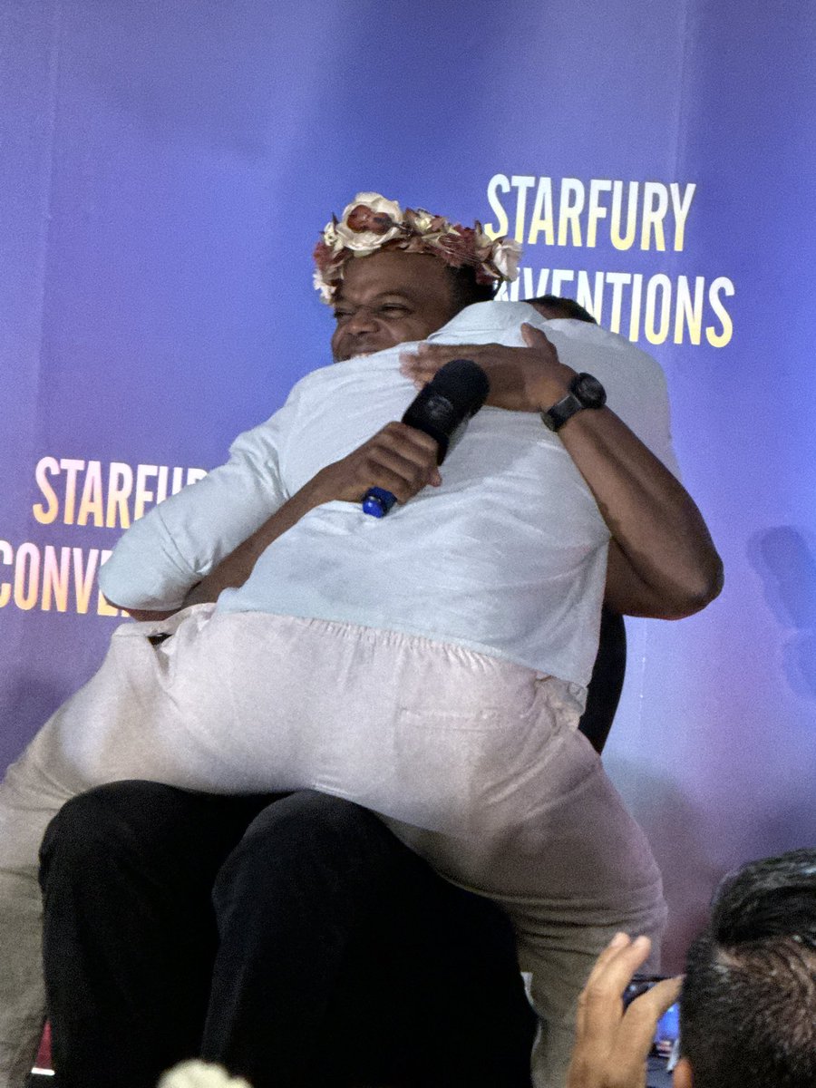 solamentenic's tweet image. Dear @MrRickyWhittle I don’t think you understand how much we enjoyed you this weekend. You were a much needed source of joy and energy and positivity. You are permanently part of our Hannibal family.