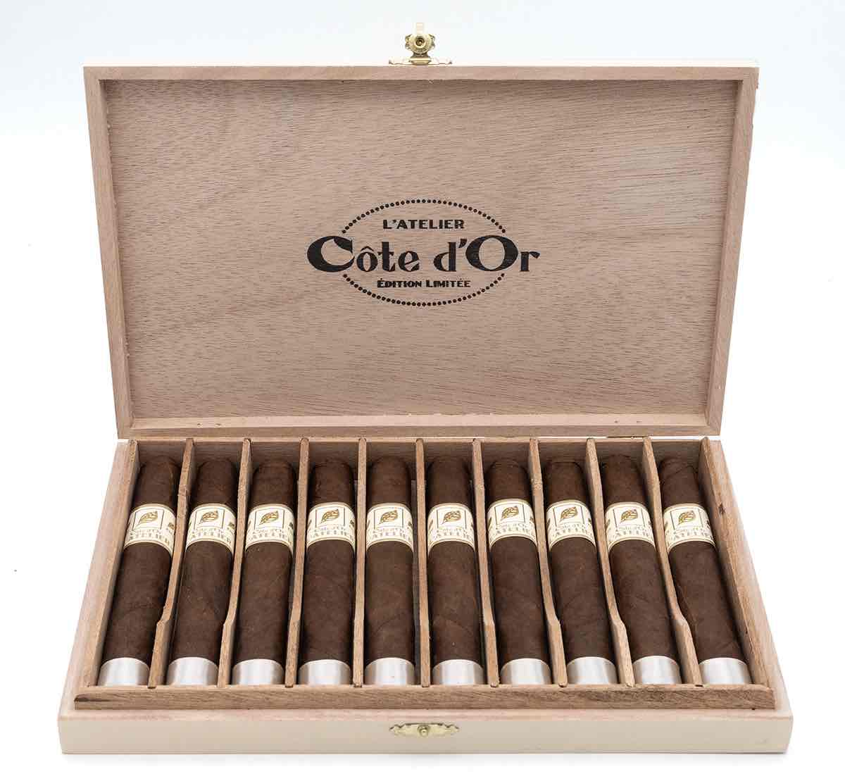 L’Atelier Côte d’Or ’19 Heading to Retailers | Cigar News cigar-coop.com/2025/07/lateli… #cigar #cigars