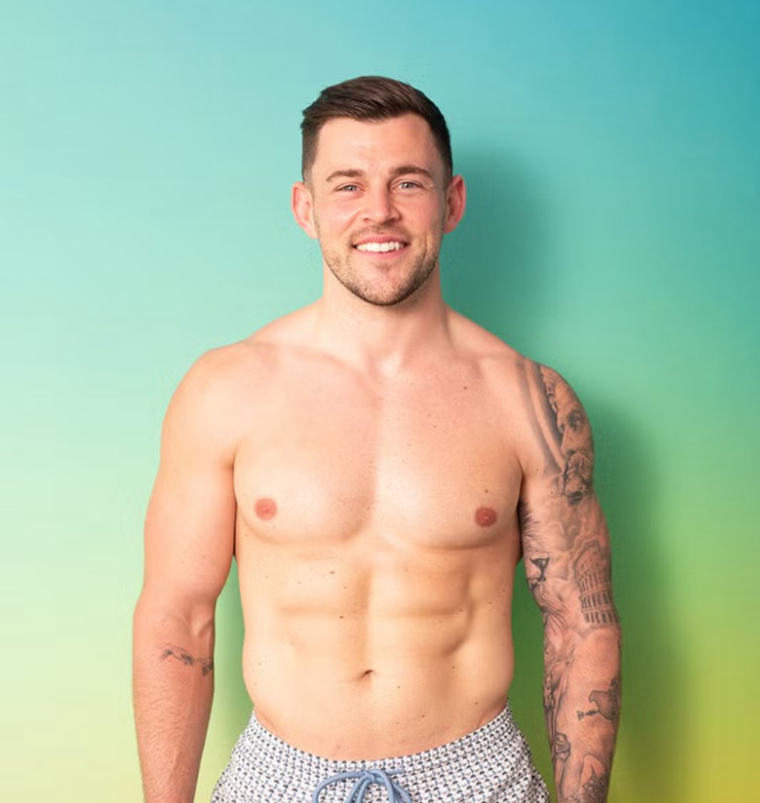 loveislandxo_'s tweet photo. The only respectful villa man… get him into the final #LoveIslandUK #loveisland https://t.co/OTz9M2VfLs