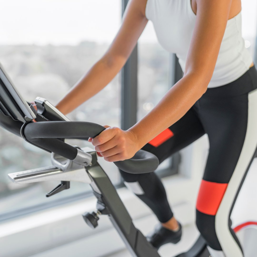 WSUAlumAssoc's tweet image. Set shared goals, dive into workouts or challenges, and track your progress together—with live leaderboards in the app and our dedicated Peloton Facebook group. Cheer each other on, and crush those milestones as one unstoppable crew! alumni.wsu.edu/Peloton2025!