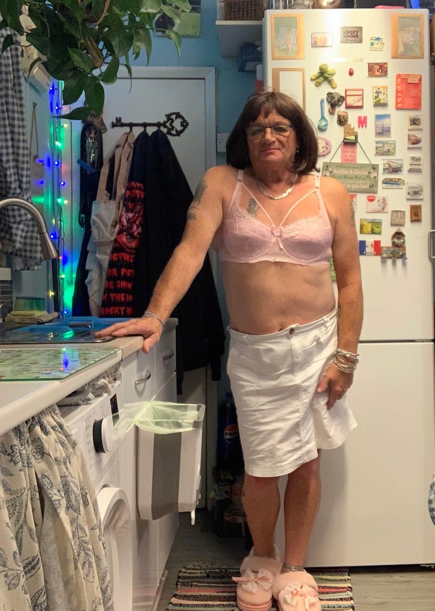 You return home to find this lady in your kitchen; she’s got 12 bottles of stout on ice &amp; a meaty surprise simmering. What do you do?