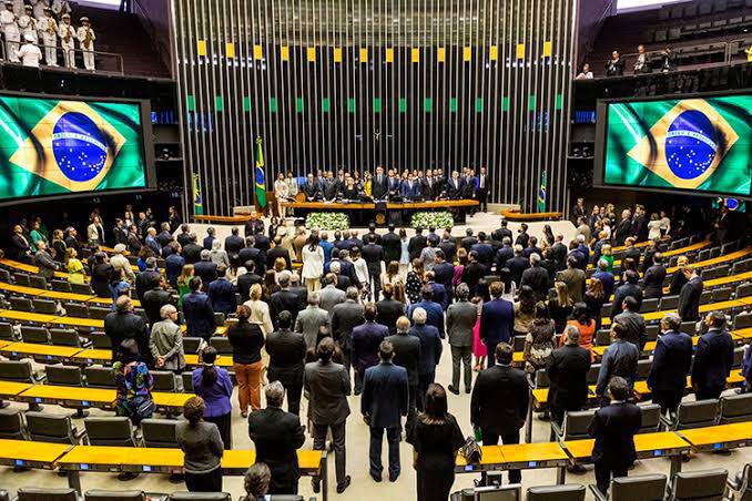 updatecultura's tweet photo. 🚨 AGORA: Lula decide NÃO sancionar o projeto que AUMENTARIA o número de deputados federais de 513 para 531. https://t.co/tjR38Bj7mx