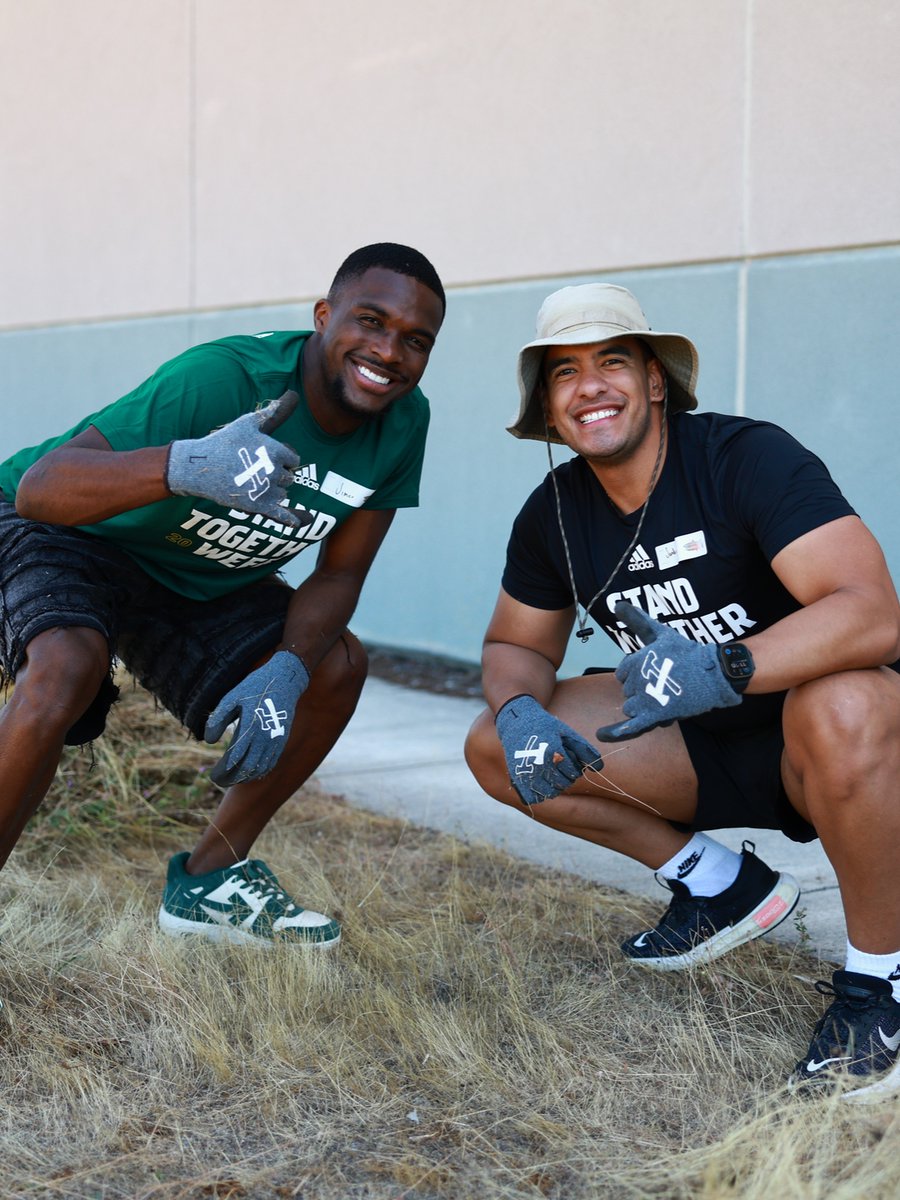 Stand Together Week is off and growing 🌱

Teammed up on day one with <a href="/FriendsofTrees/">Friends of Trees 🌳</a> to do our part in keeping Oregon green 💚