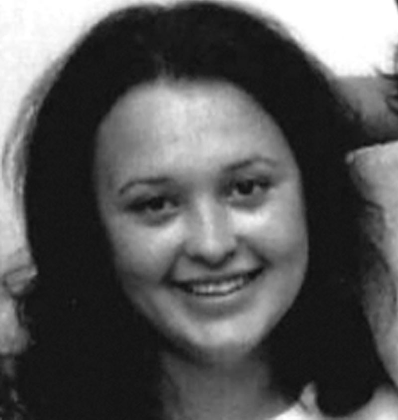 hijos_capital's tweet photo. El #Nieto140 es hijo de Graciela Alicia Romero y Raúl Eugenio Metz. Nació el 17/4/77 en el centro clandestino “La Escuelita” de Bahía Blanca. Su hermana Adriana lo buscó con su familia hasta hoy. Ella tenía un año cuando las fuerzas represivas se llevaron a su mamá y su papá. https://t.co/2FjhbMmxul