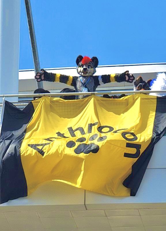 Farewell Anthrocon 25’! Can’t wait for next year ❤️