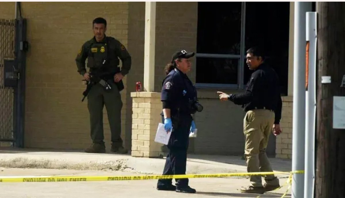 SnDMediaNews's tweet image. Dead Gunman's 'Mystery Motive' Sparks FBI Investigation Amid Lastest Attack
On Monday morning, a gunman armed with a rifle and tactical gear was fatally shot by police after opening fire at a U.S. Border Patrol sector annex in McAllen, Texas, near the U.S.-Mexico border,…