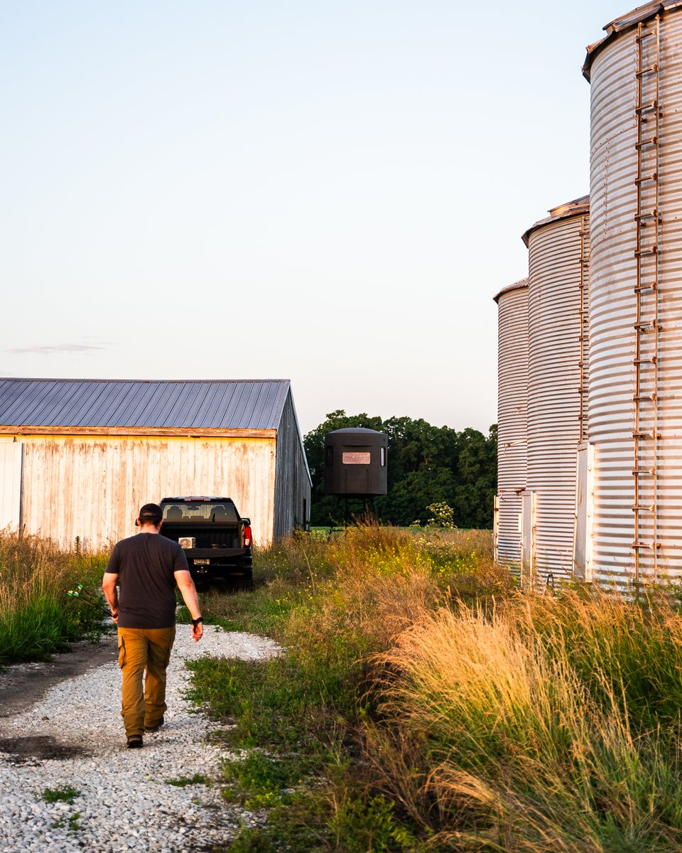 WhitetailPropTV's tweet photo. Summer farm sessions and playlists on repeat.
#mathewsarchery #liftx #turtleboxaudio #listenloudlivefree #lacrosseboots #rangetime #preparation #land https://t.co/nSi64mXOSm