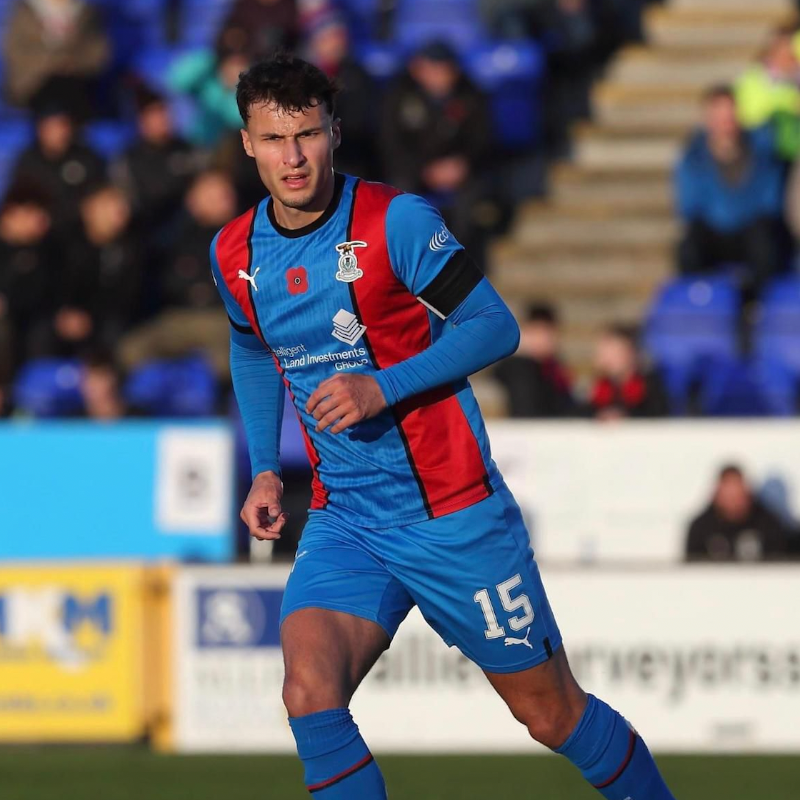 LeamingtonFC's tweet photo. ✍🏼 We're thrilled to reveal the signing of central defender Max Ram!

Welcome to the Brakes, Max! 💛

#BackingTheBrakes | #BrakesTogether

📸 Inverness Caledonian Thistle FC