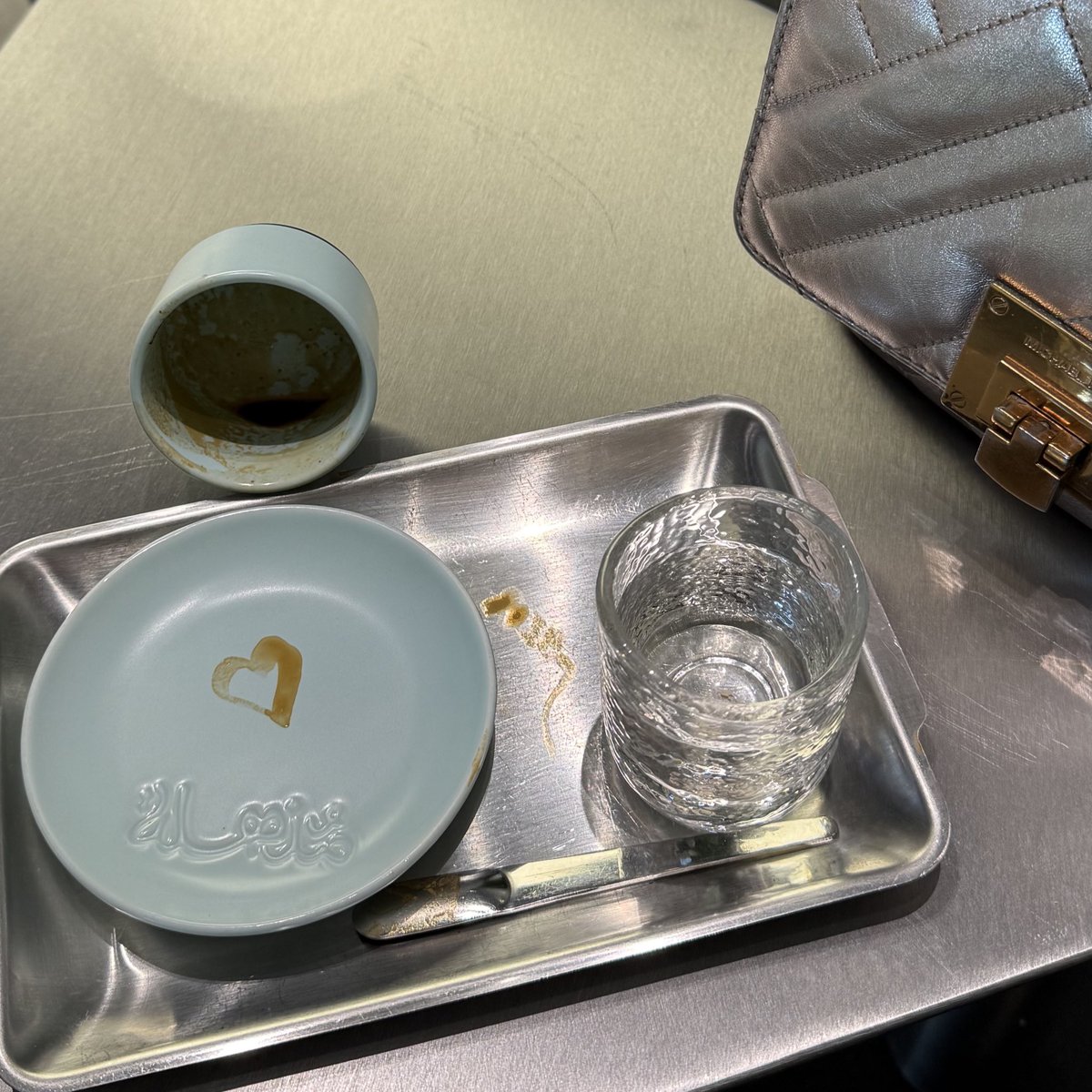 18FN_'s tweet photo. تخاويت أنا ويّاه.. حبٍ لطف ولين
يجيني على ودّي و أجي له على ودّه https://t.co/8HTzjV8nZ4