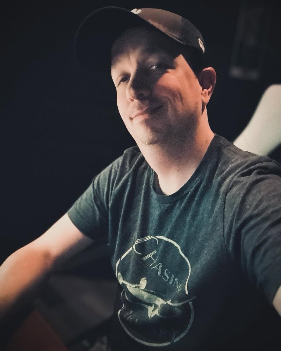 GraveYard Tales (@grveyrdpodcast) on Twitter photo This Friday we have another talk with Chris Williamson of Vanished and Chasing Earhart! There have been some updates in the disappearance and some other cases! And Chris has a new show in the works!
#graveyardtales #podcast #mystery #legends #history <a href="/cjwillx/">Chris Williamson</a> This Friday we have another talk with Chris Williamson of Vanished and Chasing Earhart! There have been some updates in the disappearance and some other cases! And Chris has a new show in the works!
#graveyardtales #podcast #mystery #legends #history <a href="/cjwillx/">Chris Williamson</a>