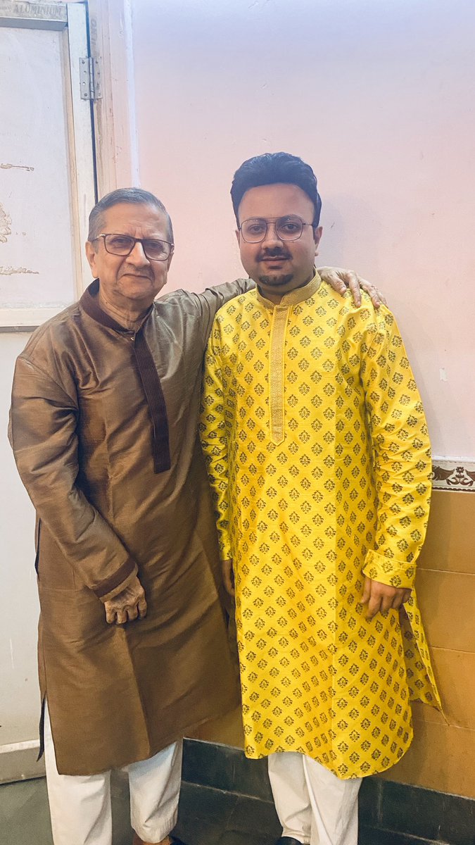 It was a memorable performance yesterday with my father, Pandit Jyoti Goho as he played with me during my Tabla Solo! I accompanied with him during his Harmonium Solo and we presented this unique Jugalbandi concept for the first time 🙏🏻

#jugalbandi #harmonium #tabla #kolkata