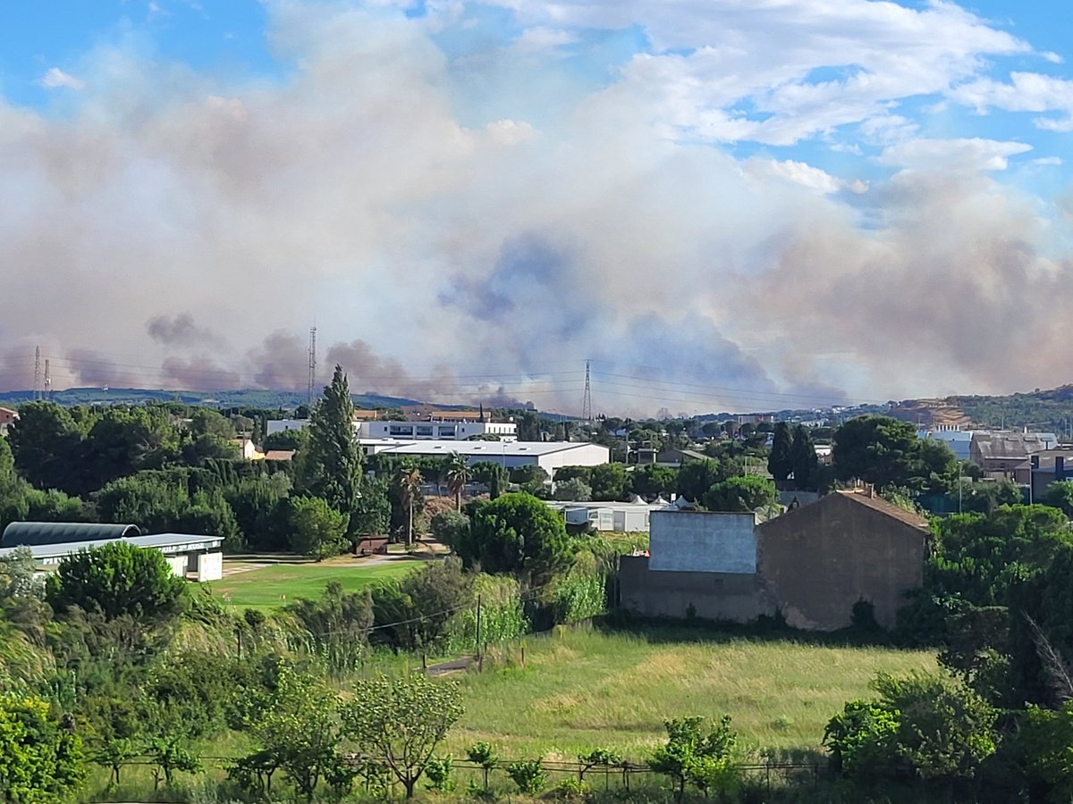 clmentcarcel's tweet photo. Tout en haut d'espace de liberté 😒 #Narbonne https://t.co/4k9KqC1GiS