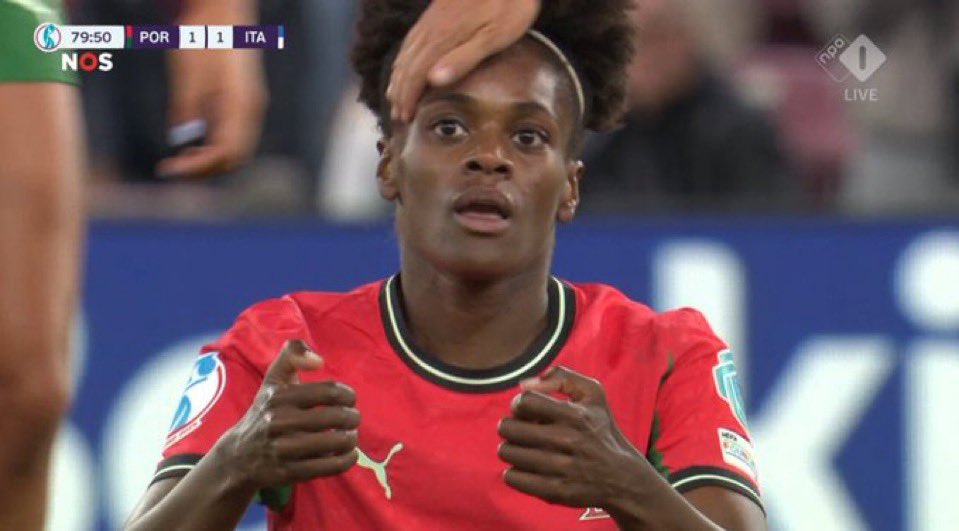 Diana Silva does the Diogo Jota celebration after scoring for Portugal in the Women’s World Cup ❤️