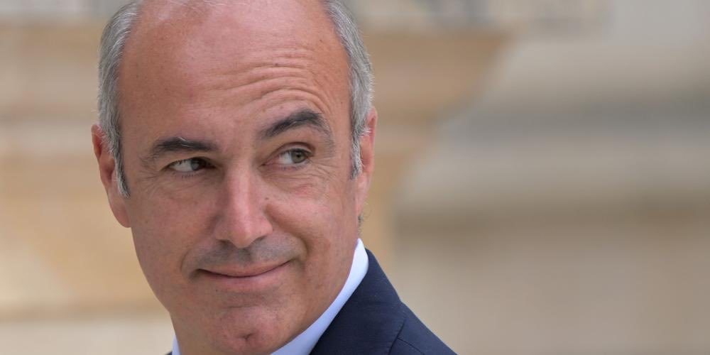 Marc-Antoine JAMET (@ma_jamet) on Twitter photo Par sa famille, Olivier Marleix appartenait à une époque où la politique était un art fait d’intelligence et d’engagement. Pas un métier. Député <a href="/CosmeticValley/">Cosmetic Valley</a>, il décrivait lucidement la médiocrité de la vie publique actuelle. C’est un homme bien qui s’est suicidé. Par sa famille, Olivier Marleix appartenait à une époque où la politique était un art fait d’intelligence et d’engagement. Pas un métier. Député <a href="/CosmeticValley/">Cosmetic Valley</a>, il décrivait lucidement la médiocrité de la vie publique actuelle. C’est un homme bien qui s’est suicidé.