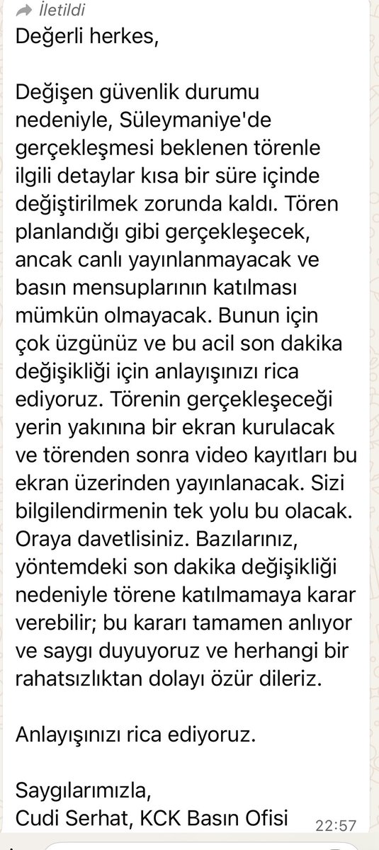 PKK’nın sembolik silah bırakma törenine gazeteciler davet edilmişti.
Ancak örgüt, güvenlik gerekçesiyle bu kararını geri çektiğini duyurdu.
Ayrıca törenin canlı yayınlanmasından da vazgeçildi.