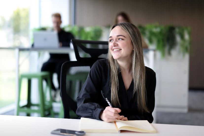 KQLiverpool's tweet image. The 23rd annual ‘Livercool’ Award nominees have just been announced, including our very own:
⭐ Sally Bloor - PR & Communications Personality of the Year
⭐ Emily Robson - Young Entrepreneur/One to Watch of the Year
#LIVERCOOL25
downtowninbusiness.com/livercool/#vote