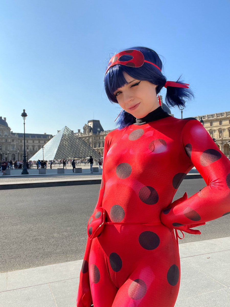 ladybug keeping paris safe as per usual #cosplay #miraculous🐞 #marinettecosplay