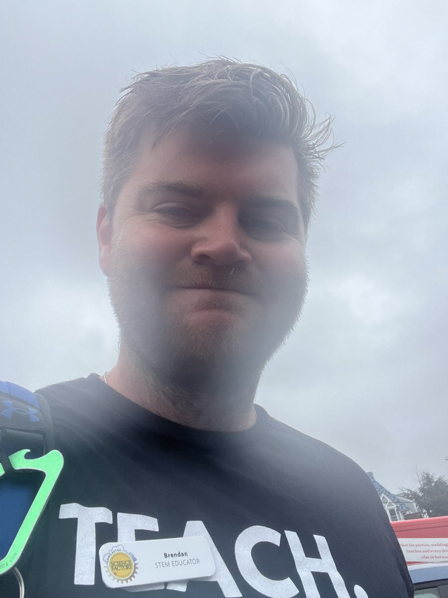 MrPowell20's tweet image. This week at the Science Factory I am helping with #VideoGameDesign and also running #IntrotoRobots! Today my students created their first video game on @MSMakeCode! Then my robotics kids worked with #BeeBots! They had so much fun at both of the camps! #STEM #Teacher