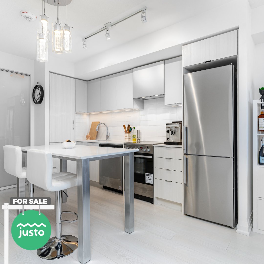 🏢  Premium West-Facing Views! !
🛏️  1 + 1 Bedrooms
🛁  1  Bathroom
🚗  1 Parking Space
💰  Listing Price: $ 559,000
💰  Cashback: ~$ 5,488

For more details, visit hubs.la/Q03w7rQx0

#Justo #JustoRealEstate #JustoListing