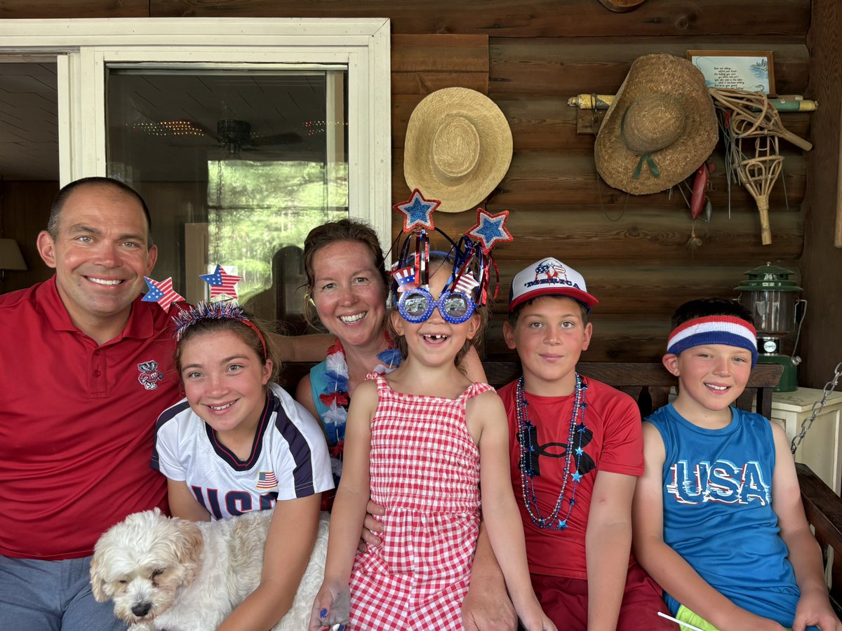 ProfeBeckstrom's tweet image. Summer 2025 - Day 29: Happy 4th on the 5th!!