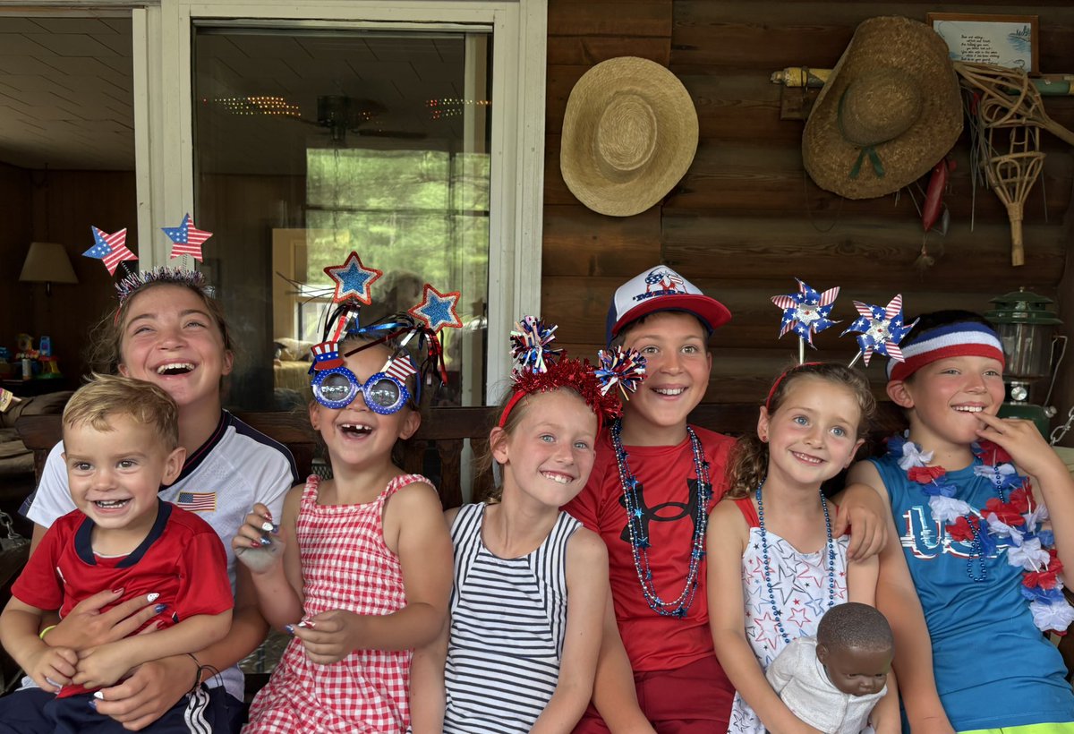 ProfeBeckstrom's tweet image. Summer 2025 - Day 29: Happy 4th on the 5th!!