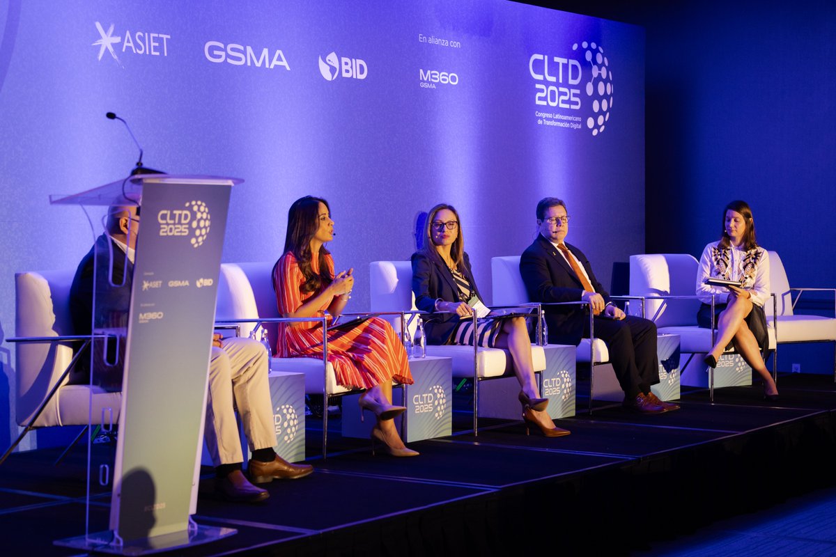 ¿Qué sesión del #CLTD25 vas a revivir esta semana?

Todos los diálogos de líderes del ecosistema digital de América Latina sobre conectividad, crecimiento, sostenibilidad financiera, espectro radioeléctrico, regulación a prueba de futuro, inclusión digital, reto energético de la