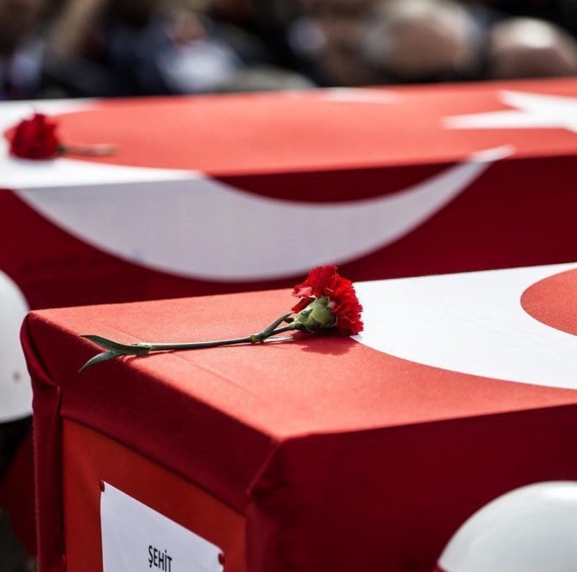 #SehidinVarTürkiye 
Allah gani gani rahmet eylesin..

Vatan sizlere minnettar aziz ŞEHİTLERİM.🥲

 Allah acılı ailelerinize sabırlar ihsan etsin.🇹🇷