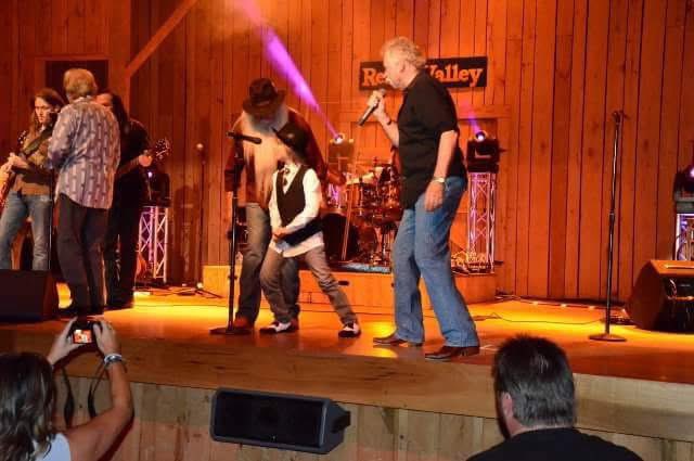 wlgthegoldens's tweet image. Elijah Golden has played the @opry and @GovMikeHuckabee show with us, shared the stage with @oakridgeboys, and now we’re releasing a brand new music video of the classic “Elvira,” featuring Elijah on lead vocals. Official premiere this Wednesday, July 9th! Stay tuned 🎙️
