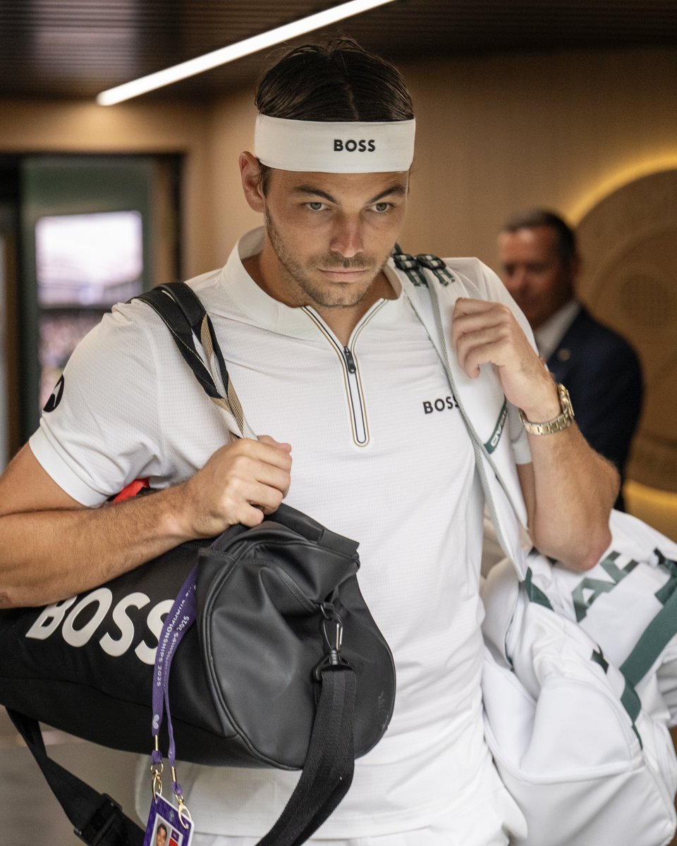LaverCup's tweet image. Bags packed, next stop quarterfinals 🌱
Team Europe’s Carlos Alcaraz reaches his third straight Wimbledon quarterfinal, extending his Centre Court winning streak to 18.
Team World’s Taylor Fritz is through to back‑to‑back quarters and Ben Shelton makes his first Wimbledon…
