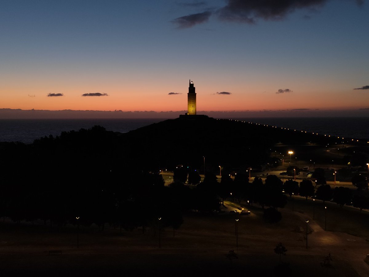 Boas noites e ata mañán...🙃🙂 
#coruña #atardecer