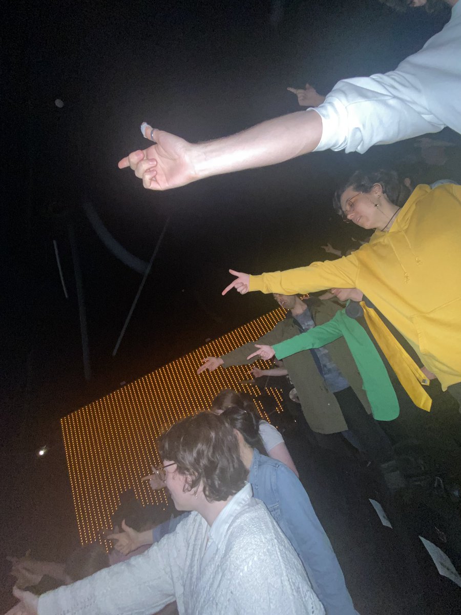 Eurozoom (@infoseurozoom) on Twitter photo Que c’est beau une salle comble et comblée face au superbe film #lupinthethird en présence de son réalisateur et producteur
Merci <a href="/UGCcinemas/">UGC</a> <a href="/TMSent_fr/">TMS Entertainment France</a> et <a href="/Athan0r/">Valentin Paquot</a> pour la modération
#laligneeimmortelle
Plus d’avp bientôt à suivre
Au cinéma le 12 novembre avec #eurozoom Que c’est beau une salle comble et comblée face au superbe film #lupinthethird en présence de son réalisateur et producteur
Merci <a href="/UGCcinemas/">UGC</a> <a href="/TMSent_fr/">TMS Entertainment France</a> et <a href="/Athan0r/">Valentin Paquot</a> pour la modération
#laligneeimmortelle
Plus d’avp bientôt à suivre
Au cinéma le 12 novembre avec #eurozoom