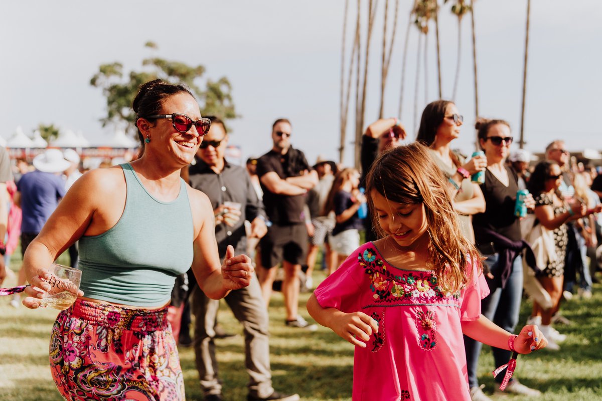 TheOhanaFest's tweet image. The ultimate Ohana vibes, all in one playlist 🌴 Press play, soak it in, and let your week begin 🎧 open.spotify.com/playlist/10XDY…
📸 Roger Ho