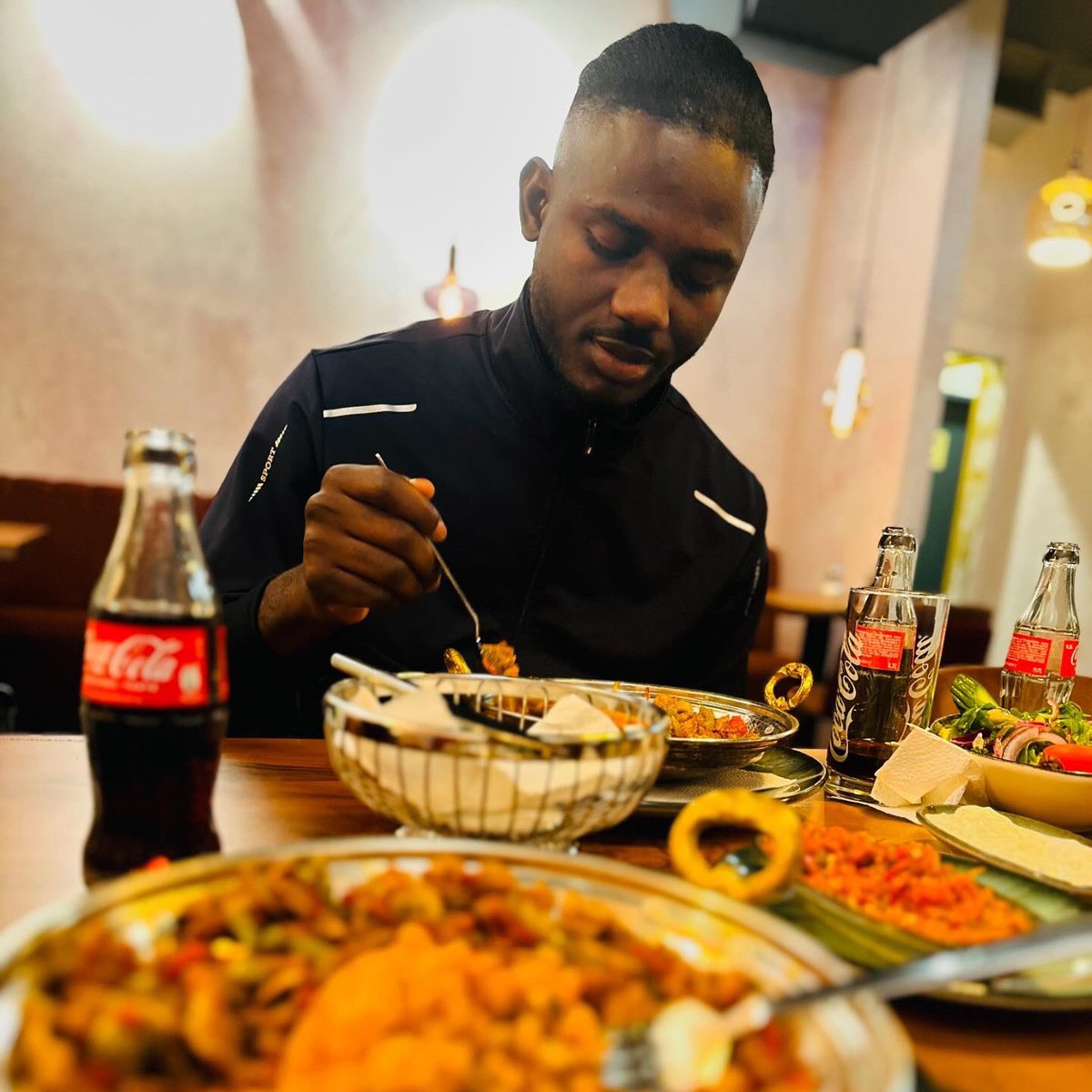 Enogie_Coco's tweet photo. Happy Birthday, @eleweletension Ebelebe!
Wishing you long life, good health, and endless prosperity.
May your days be filled with joy, and your path be guided by peace.
Much love, my brother! 🎉🎂🎈 https://t.co/5JmEs7NhWX