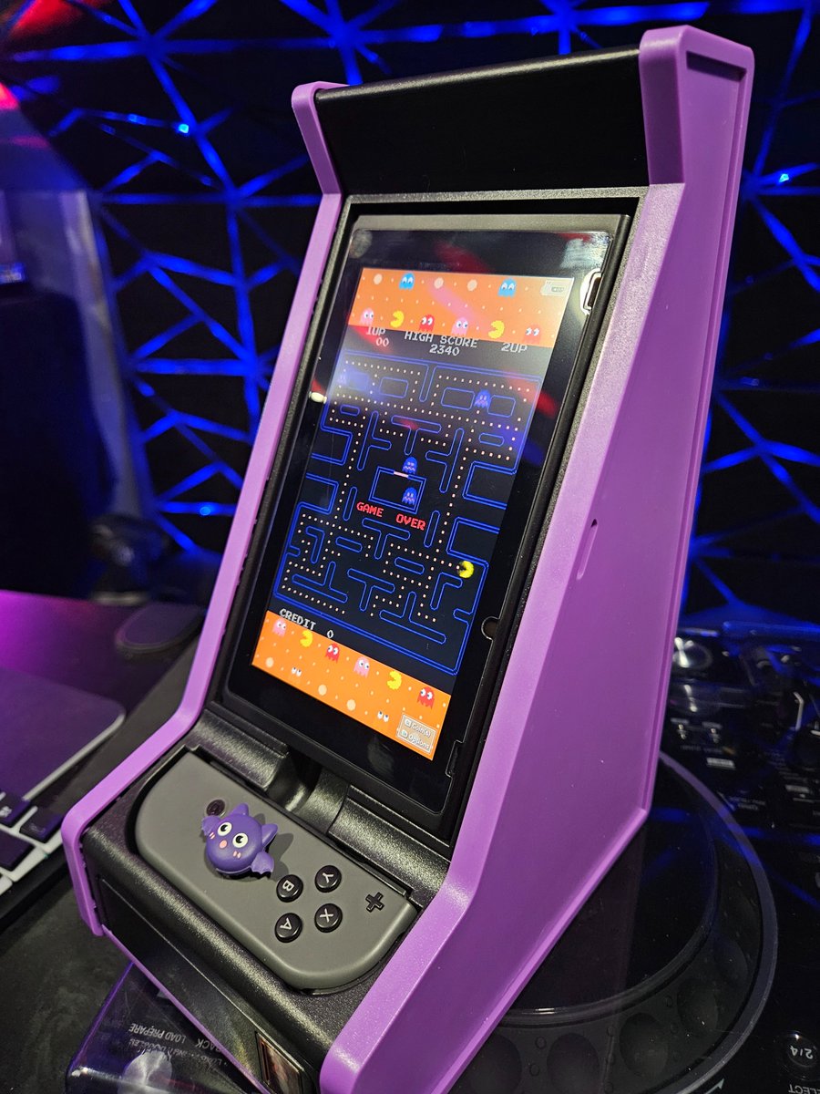 GamingBits tweet media