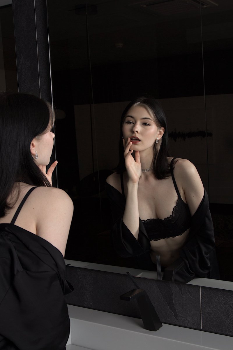 cutie_kimm's tweet photo. photos from my first photo shoot😊 https://t.co/G5r0vCUPai
