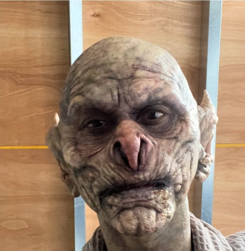 FellowshipFans's tweet image. And I Oop! 🙈