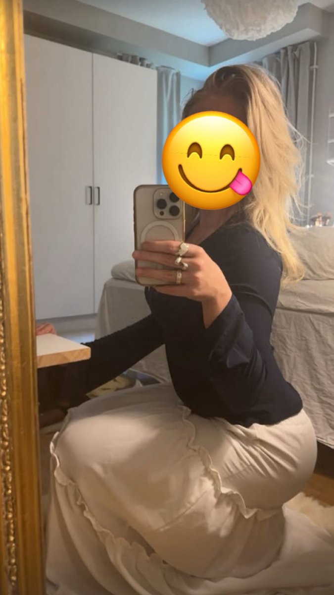 TovaSoder's tweet photo. Tryck på ❤️🔂 om du vill se mina tuttar och röv utan kläder på 🤭 https://t.co/Qfo1lZWe0u